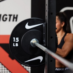 Barre d'Haltérophilie Nike Barbell 15 kg – Chrome & Black Chrome