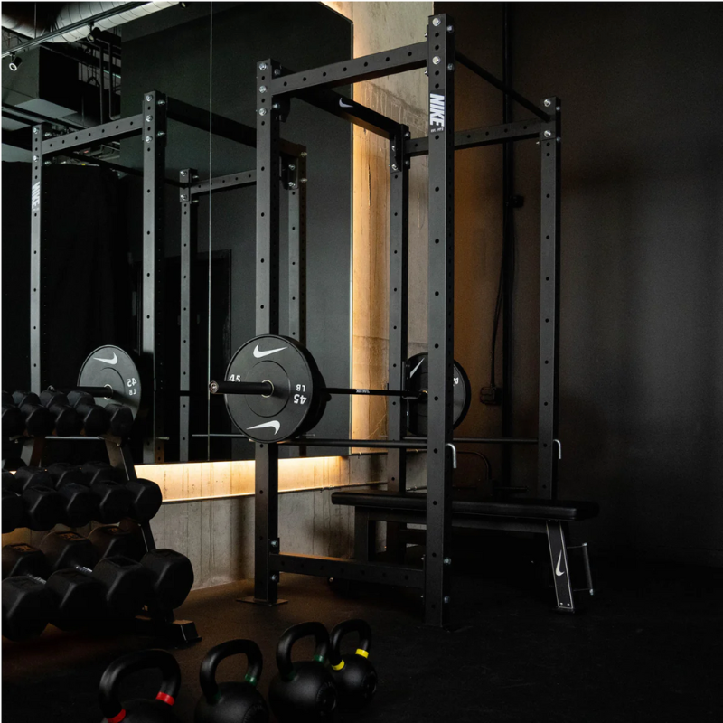 Nike Squat Cage – Cage de musculation robuste et polyvalente