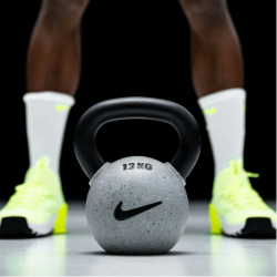 Nike Rubber Coated Kettlebell – NIKE STRENGTH | Kettlebell Revêtue Caoutchouc