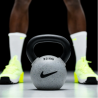 Nike Rubber Coated Kettlebell – Blanc – NIKE STRENGTH | Kettlebell Revêtue Caoutchouc