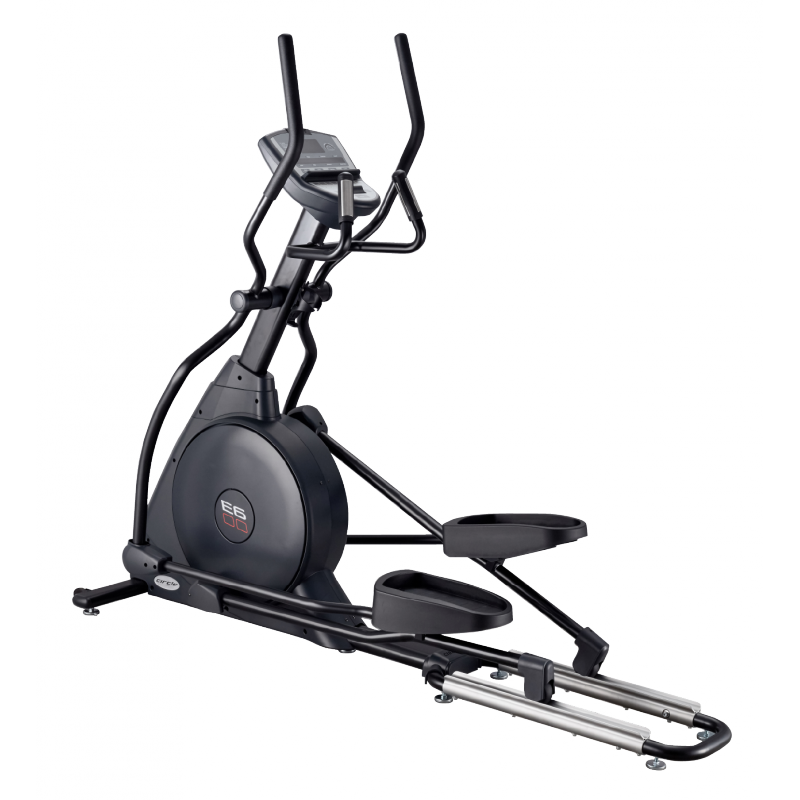 vélo elliptique de marque Matrix gamme E1X matériel cardio